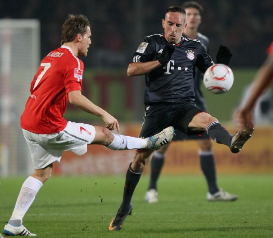 在主场建立 在主场建立